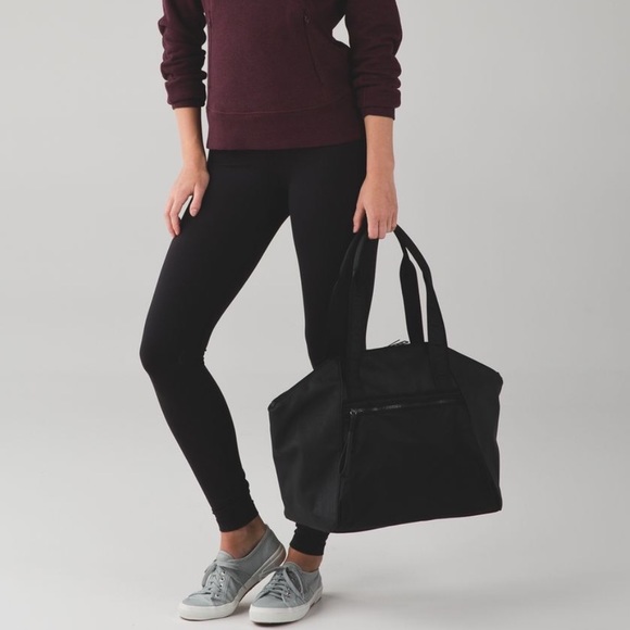 lululemon free to be bag